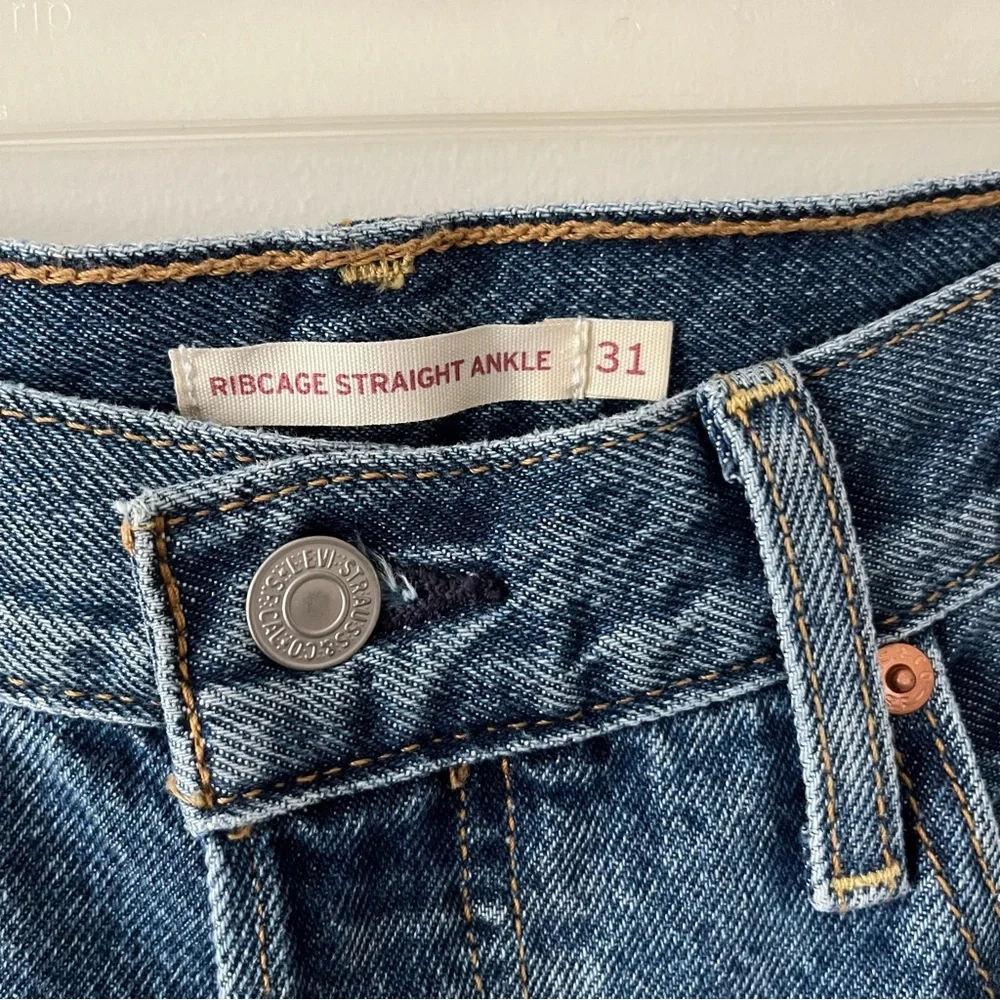 Levi's Ribcage Staight Ankle Jeans 31 - Picture 3 of 6